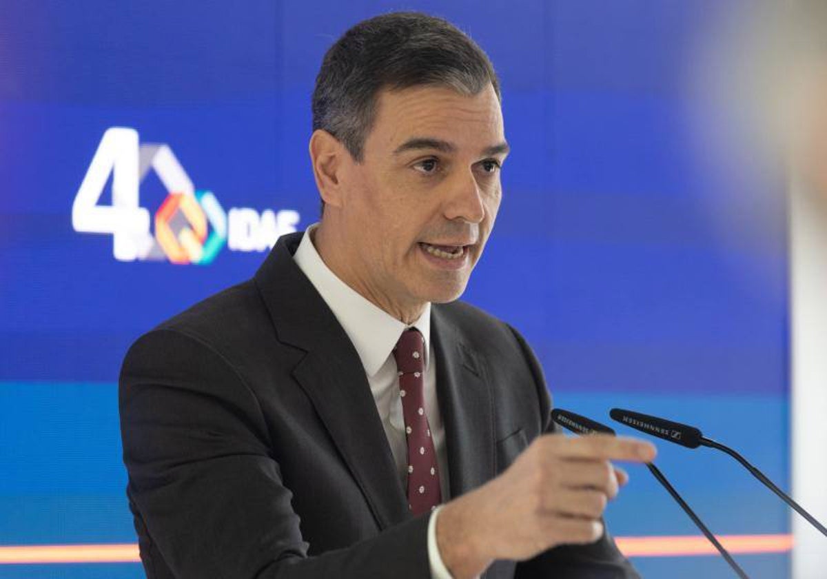 El presidente del Gobierno, Pedro Sánchez, durante la inauguración de la feria GENERA 2024, el 6 de febrero