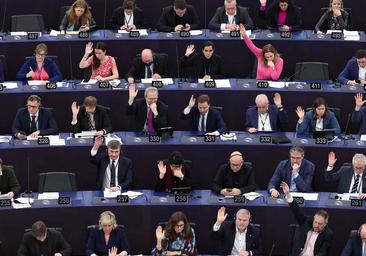 La Unión Europea exige proteger el castellano en las aulas catalanas y a las familias que lo piden