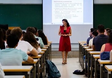 Profesores desesperados por el caos en la acreditación de méritos en la Universidad: «El sistema se cuelga y no dan más plazo»