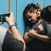 Repunta el ciberacoso juvenil: la OMS alerta de que uno de cada seis adolescentes lo sufre