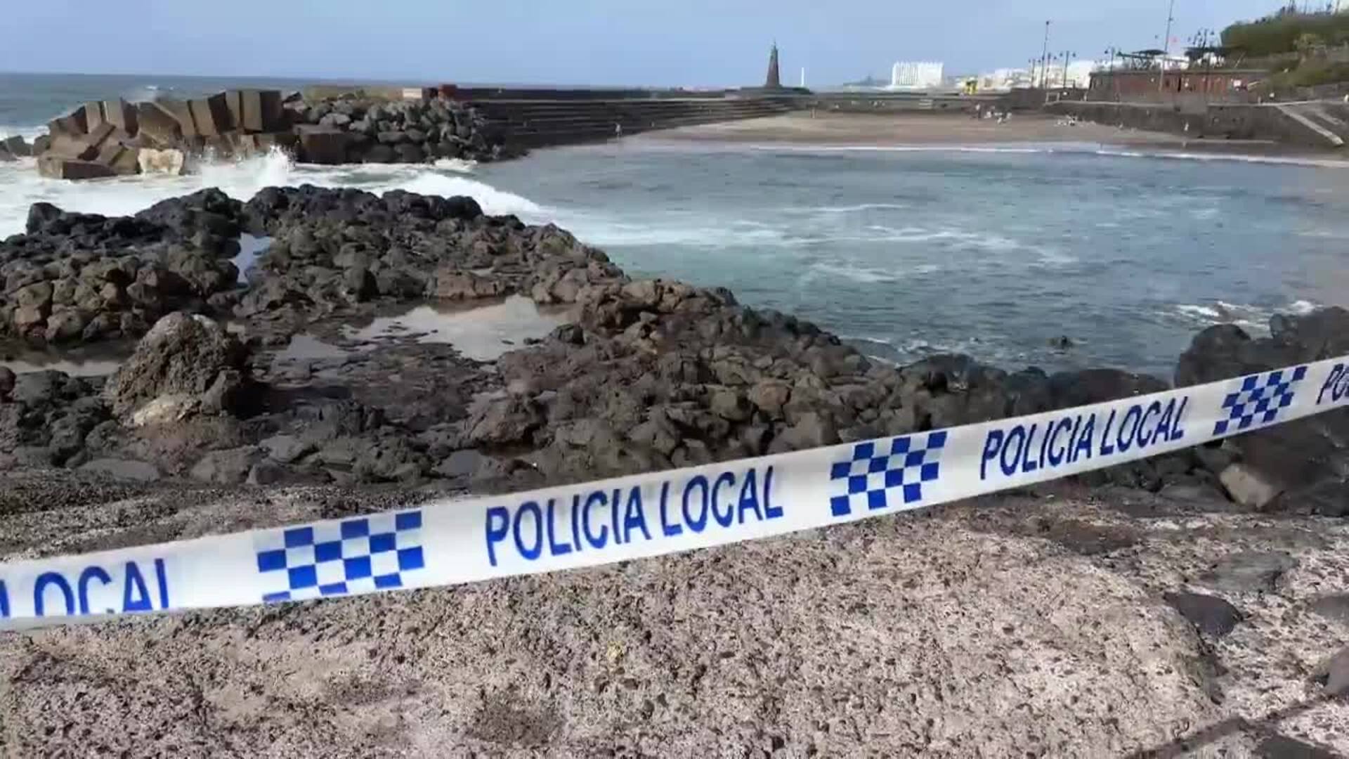 Canarias, en alerta naranja por oleaje y viento de 90 kilómetros por hora