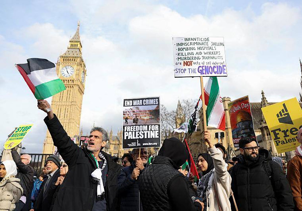 Manifestantes a favor de Palestina en las calles de Londres en el denominado al-Quds Day (Día de Jerusalén) el pasado viernes