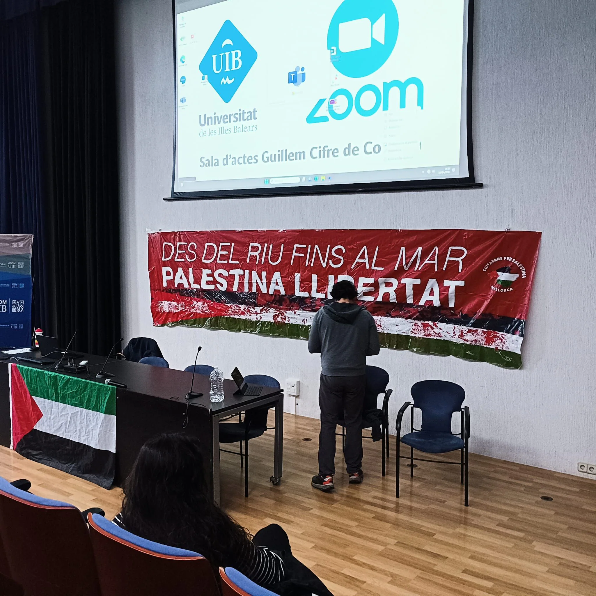 La Universidad balear acoge una charla bajo un lema antisemita y en apoyo a Hamás