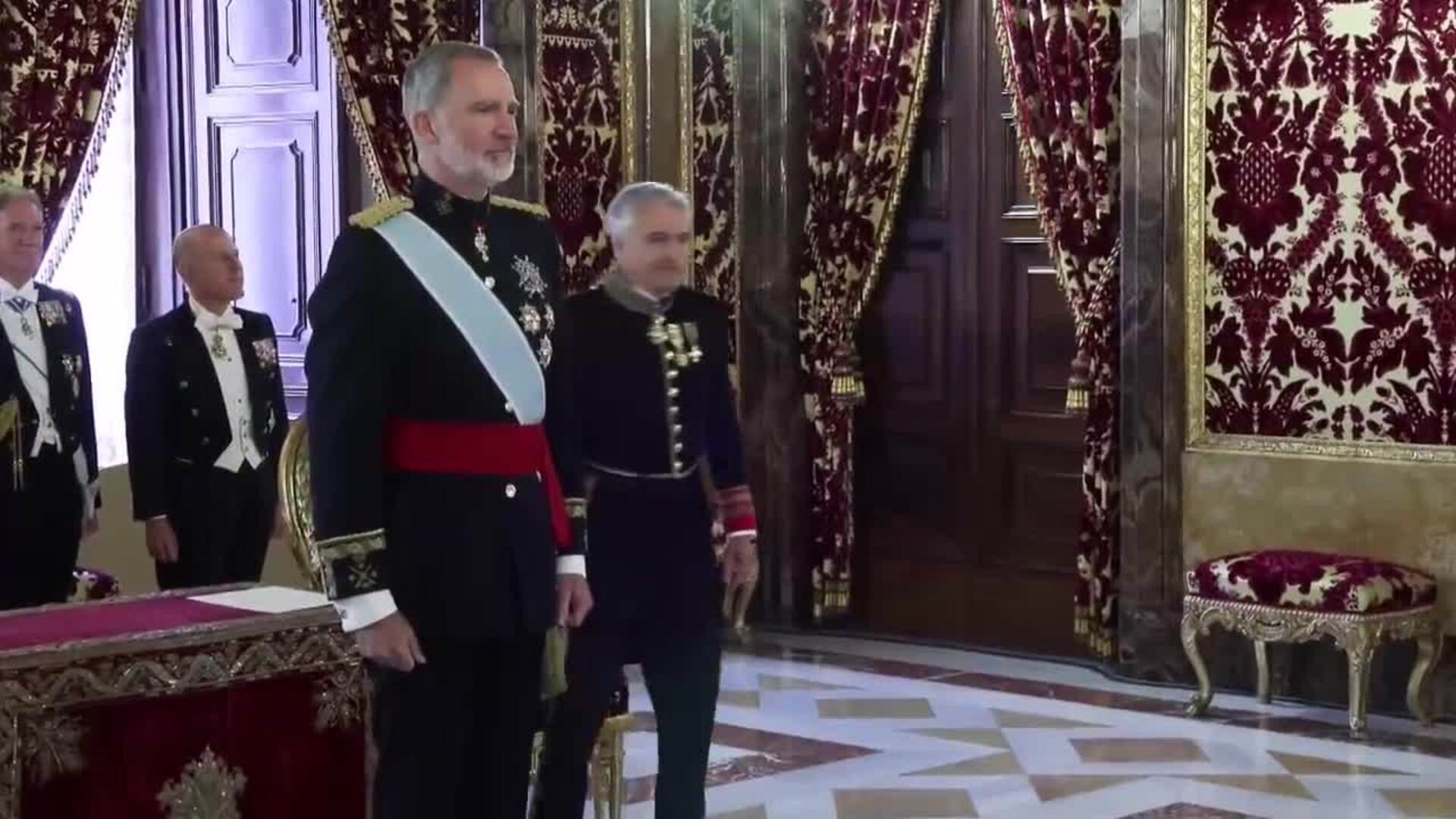 El nuevo embajador de Argentina en España entrega sus credenciales a Felipe VI