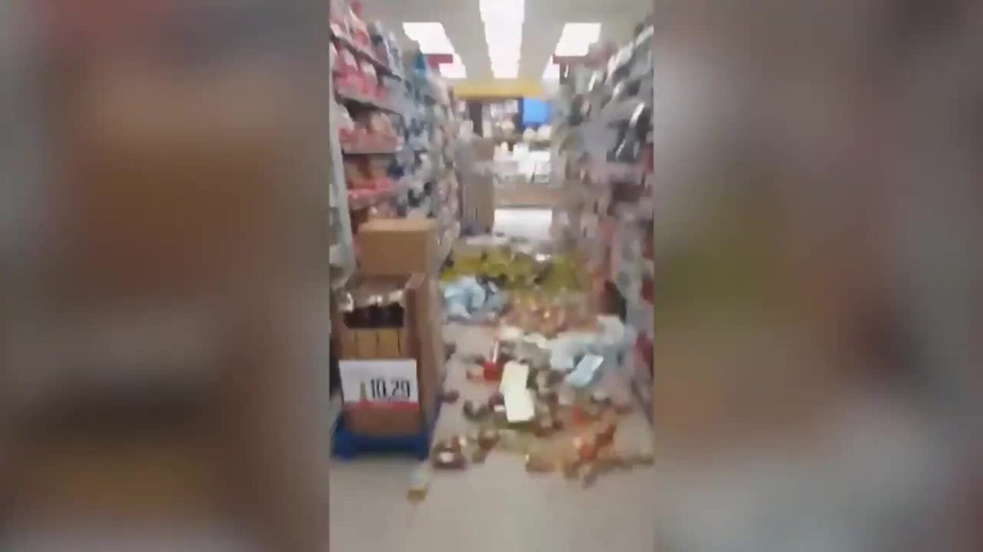 150 terremotos durante la noche en Nápoles