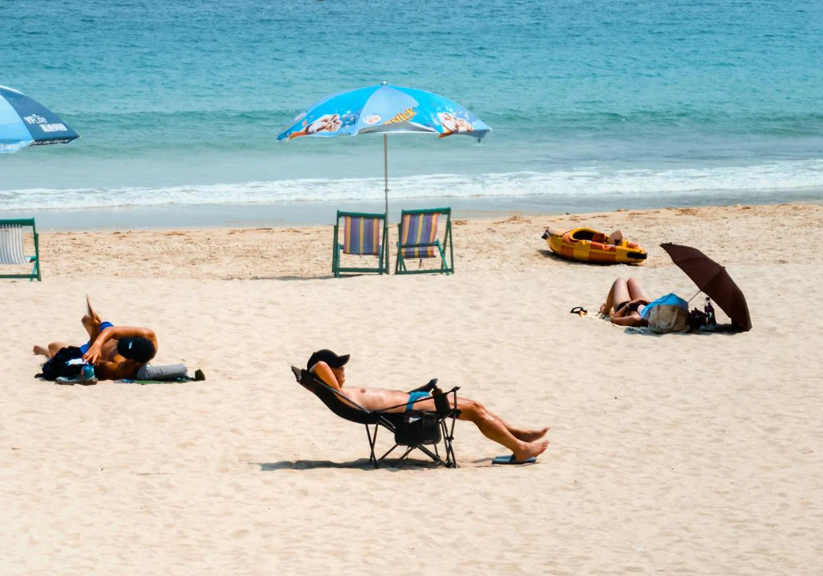 Lo Que Debes Saber Antes de Ir a la Playa en España