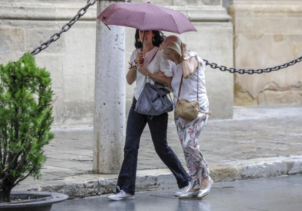 El aviso de la Aemet sobre el tiempo para esta semana: tormentas en estas zonas aunque suben las temperaturas