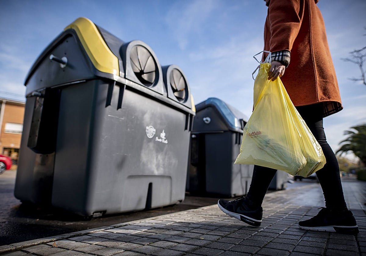 El informe de Competencia llega en plena guerra de cifras por reciclaje