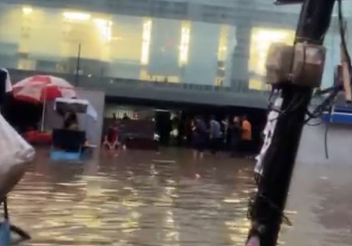 El centro de preparación de las oposiciones para las Serivicios Civiles del Estado inundado