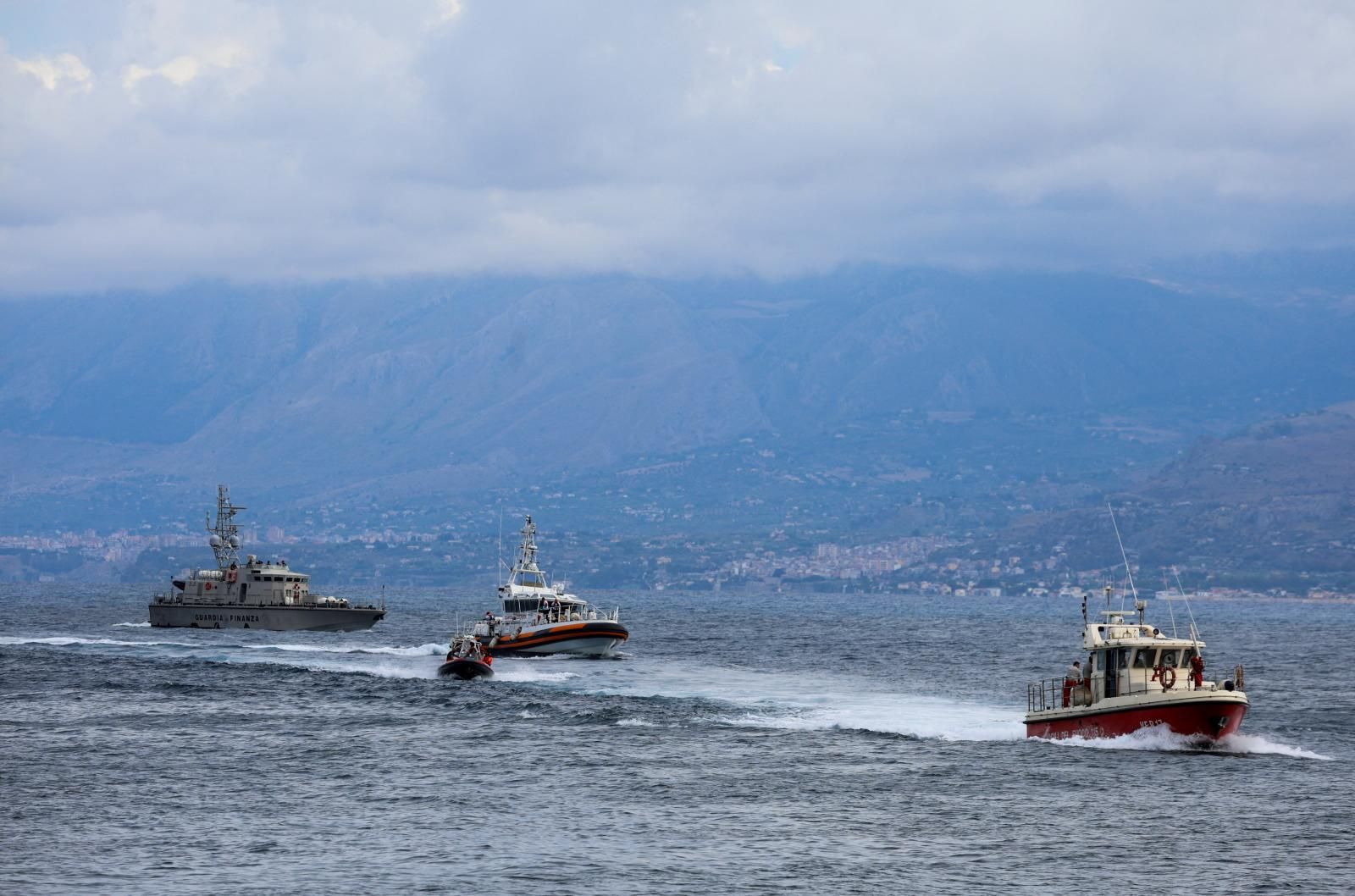 Entre las personas rescatadas estaban la esposa del empresario Mike Lynch y una mujer con un bebé de un año