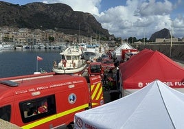 Recuperan cinco cuerpos del yate hundido en Sicilia mientras buscan al último desaparecido