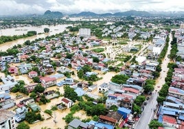 Ascienden a 180 los muertos por el paso del tifón Yagi por Vietnam