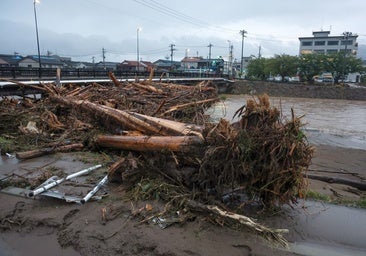 Seis muertos y diez desaparecidos por las intensas precipitaciones en Japón