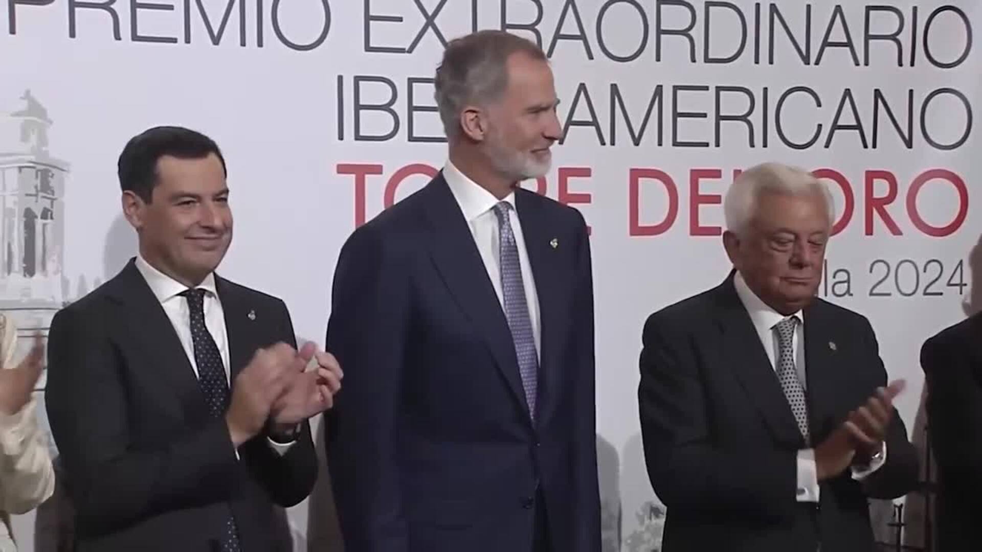 Felipe VI inaugura en Sevilla la muestra &#039;Los Machado. Retrato de familia&#039;