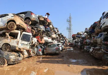 La DANA llega a los desguaces: la ruina de tratar 200.000 coches de chatarra