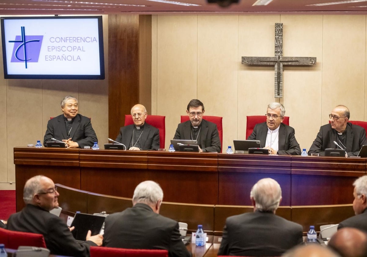 Los obispos en la Asamblea Plenaria extraordinaria del pasado mes de julio