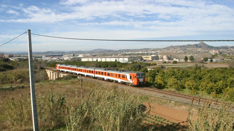 Descarrila un tren de pasajeros en Lugo sin personas heridas, tras atropellar a dos caballos