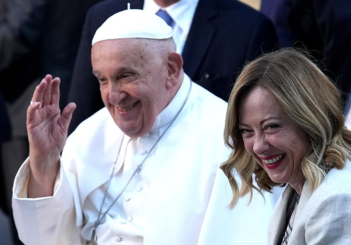 El Papa con Georgia Meloni