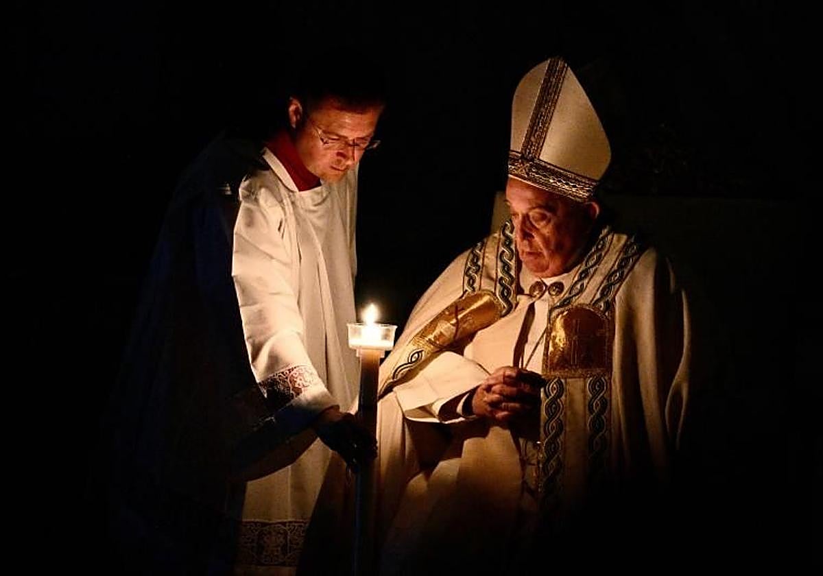 El Papa Francisco en la Vigilia Pascual de 2024