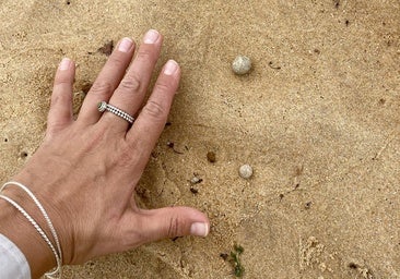 La aparición de unas misteriosas bolas obliga a cerrar nueve playas de Sídney