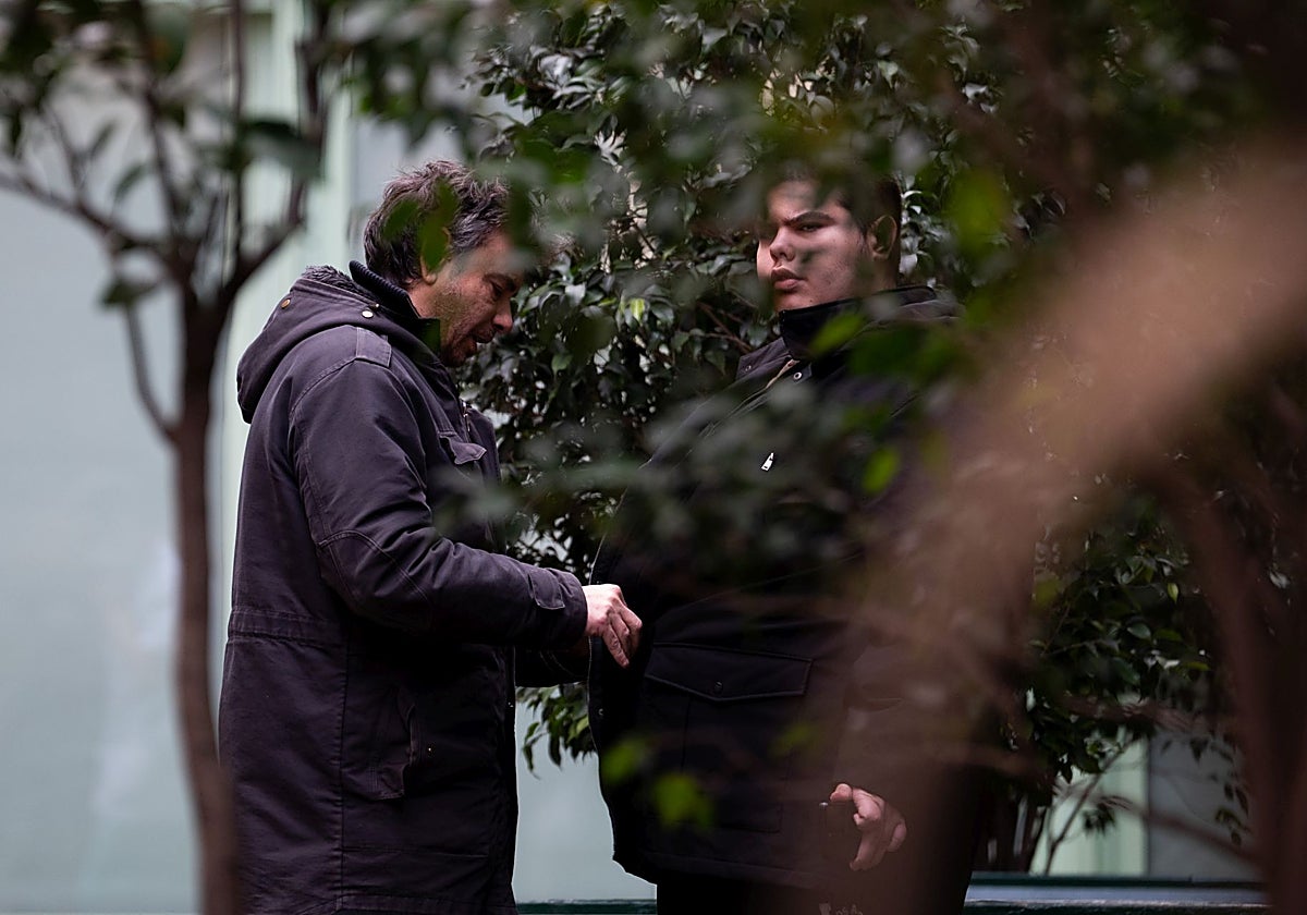 Martí, con su padre, Sergi Loran