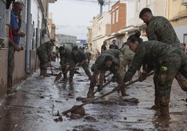 Una asociación de militares denuncia un brote de sarna en los trabajos por la dana y pide explicaciones a Defensa