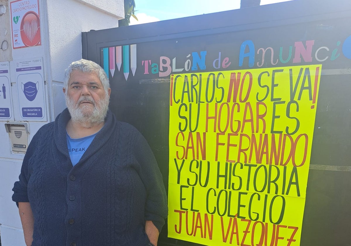 Carlos tiene ahora 47 años y ha vivido toda su vida en la vivienda de sus padres, oio