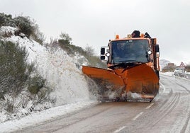 La DGT llama a consultar el estado de las carreteras antes de viajar ante los avisos por nieve