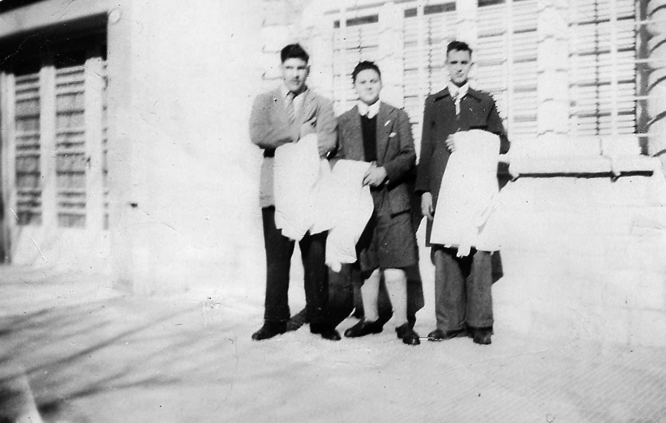 El Papa, en una imagen de archivo junto a varios compañeros de estudios