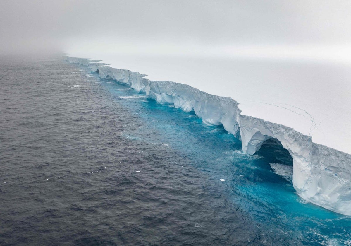 Imagen aérea del iceberg A23a