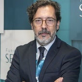 La Sociedad de Oncología aborda con Sanidad las presiones para no recetar fármacos caros contra el cáncer en la privada
