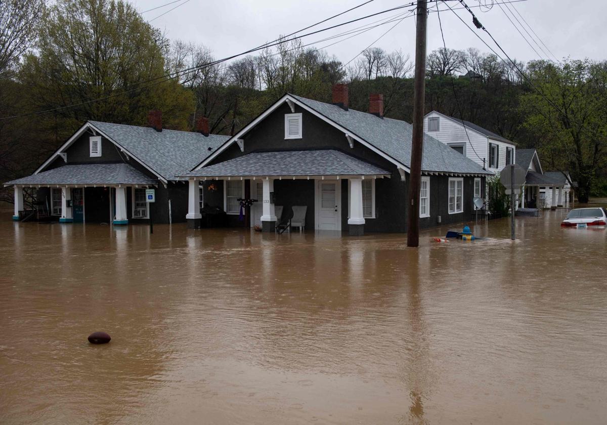 Casas inundadas debido a la crecida del río en Kentucky, EE.UU.
