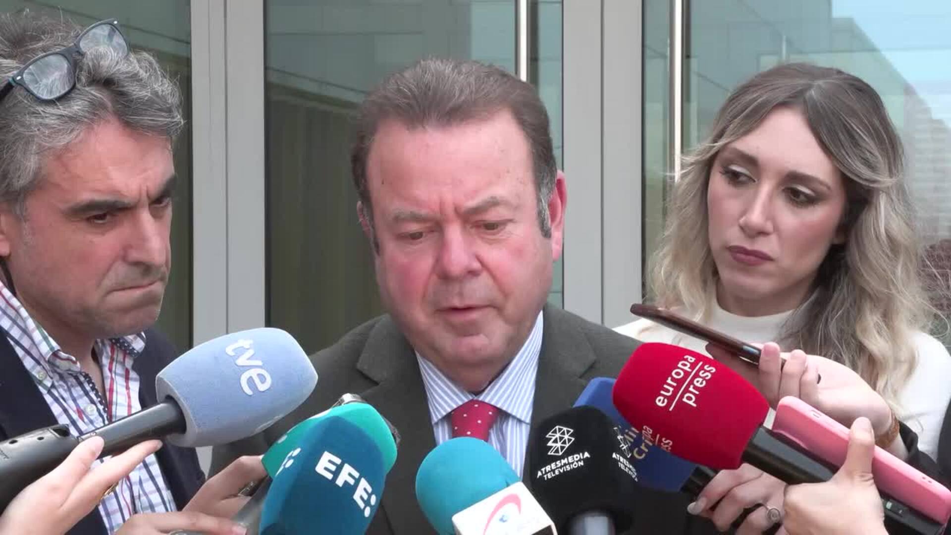 El abogado del hermano de Pedro Sánchez hace un &quot;diagnóstico bastante optimista&quot; del proceso