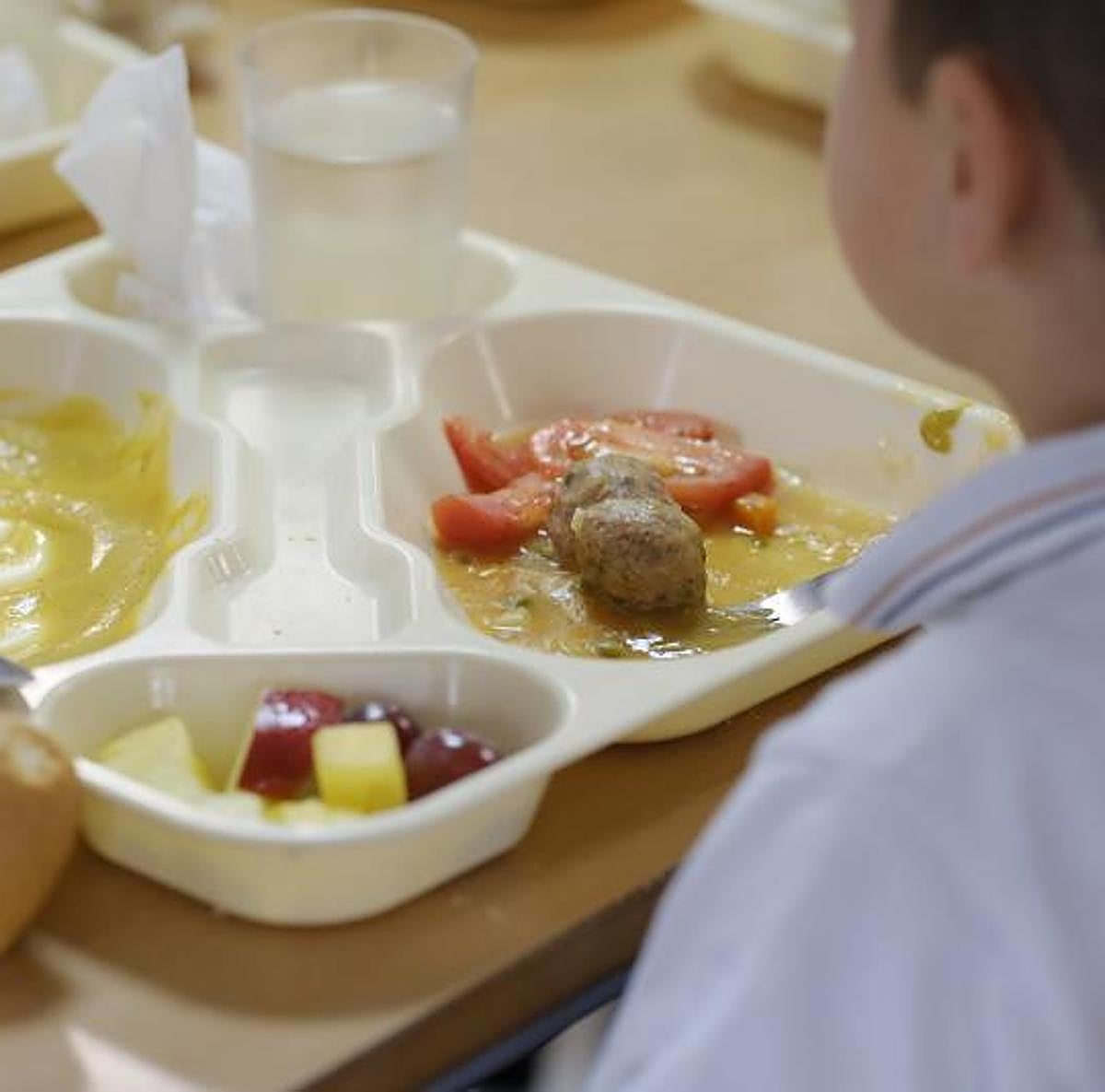 Menos rebozados en el colegio y fin a la bollería y las bebidas azucaradas