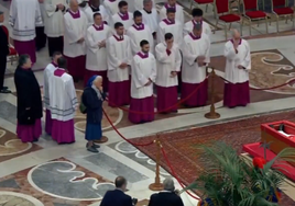 Geneviève Jeanningros, la monja amiga del Papa que se ha saltado el protocolo para despedir entre lágrimas a Francisco