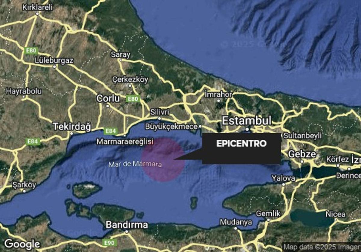 Mapa con el epicentro del sismo en el mar de Mármara