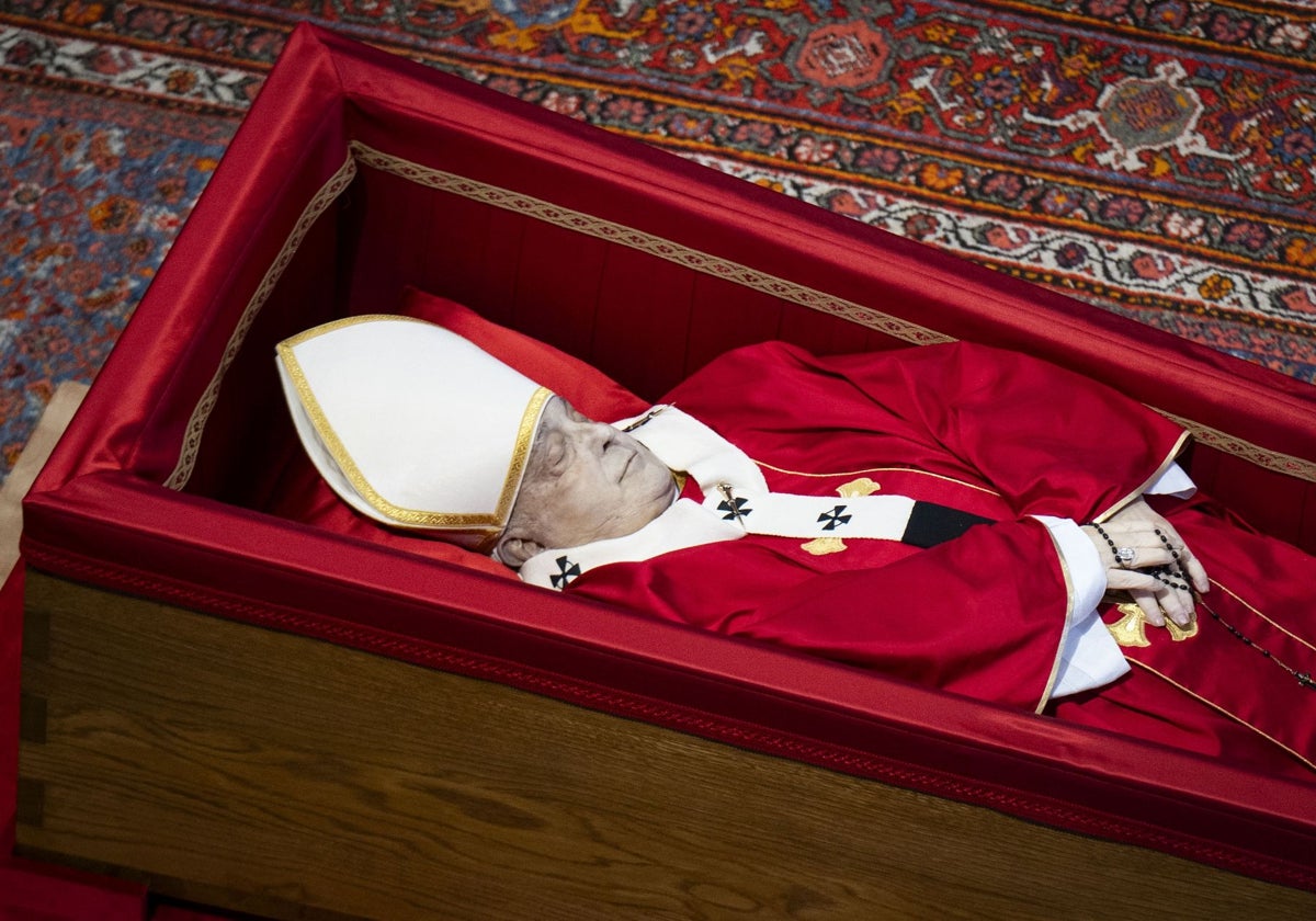 Capilla ardiente del Papa Francisco en la Basílica de San Pedro