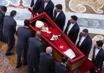 El proceso de embalsamamiento que pidió el Papa Francisco para ser mostrado en público tras su muerte