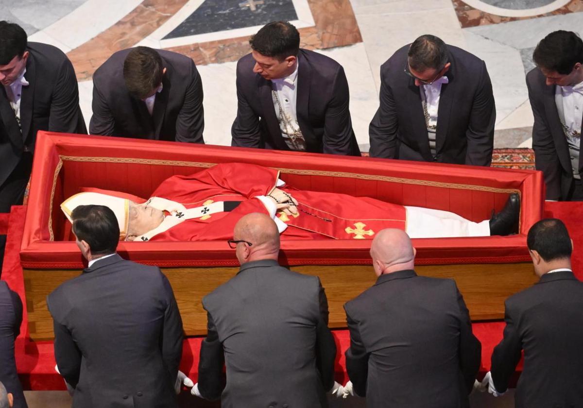 Funeral Papa Francisco: horario y dónde ver gratis en televisión y online la misa desde el Vaticano