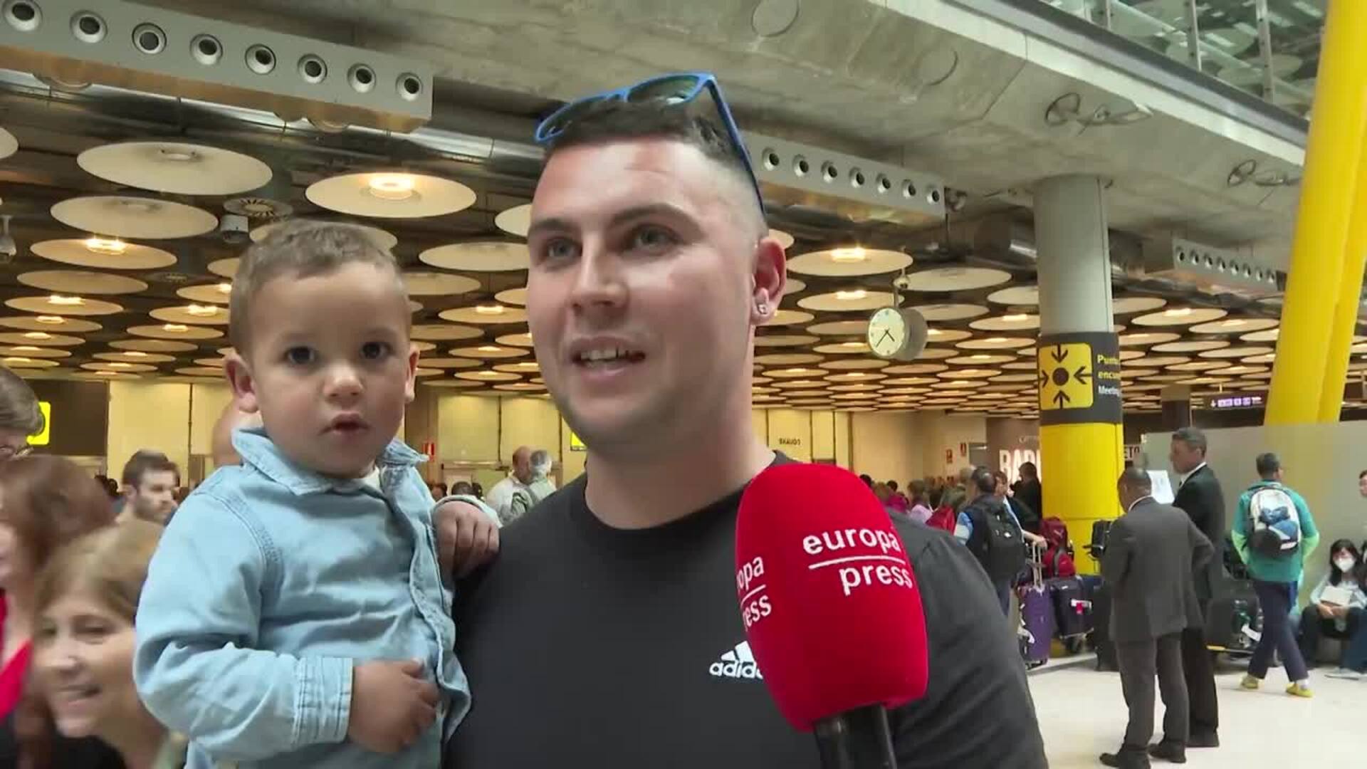 Los madrileños vuelven de sus escapadas tras el puente de mayo: “Pienso en el próximo destino”