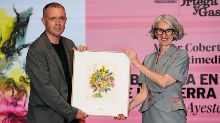 El periodista de ABC Mikel Ayestaran recibe el premio Ortega y Gasset
