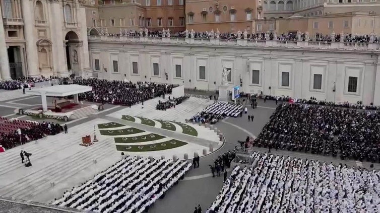 Ceremonia de entronización del papa León XIV