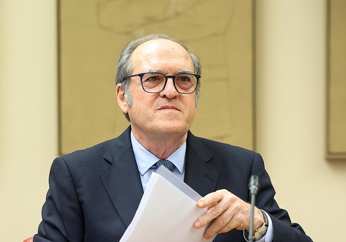 El Defensor del Pueblo, Ángel Gabilondo, durante su comparecencia en la Comisión Mixta de Relaciones con el Defensor del Pueblo, en el Congreso de los Diputados, a 27 de mayo de 2025, en Madrid (España)