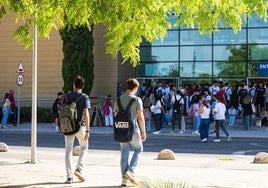 Estudiantes con la nota máxima en Selectividad dan las claves para hacer una prueba perfecta: «A veces compensa elegir optativas más fáciles»