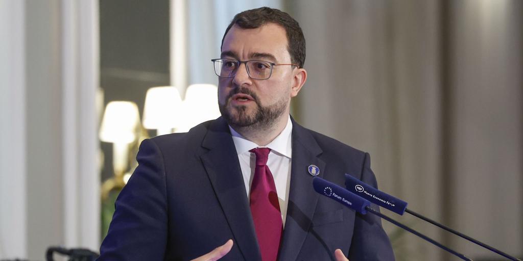 El Gobierno asturiano anuncia la suspensión de la jornada escolar reducida en junio y septiembre