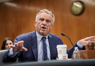 El secretario de Salud de EE.UU. despide a todos los expertos del comité científico sobre vacunas