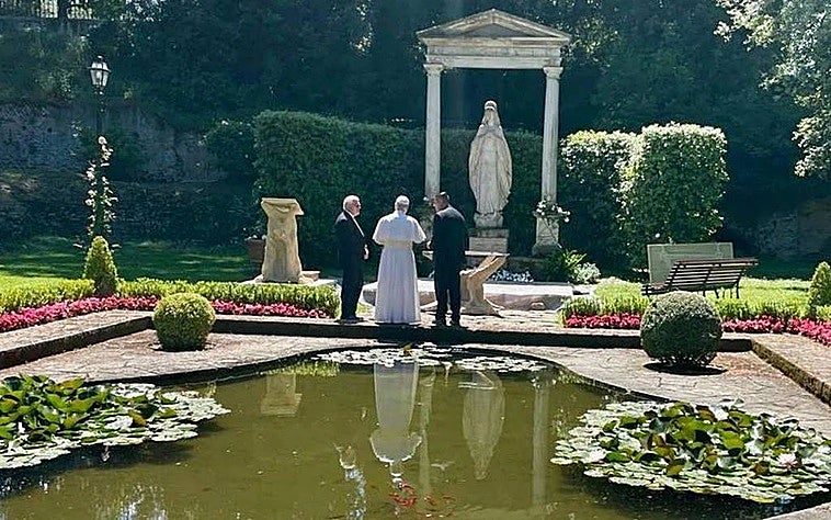 El Papa anuncia que en unas semanas se irá de vacaciones a Castel Gandolfo