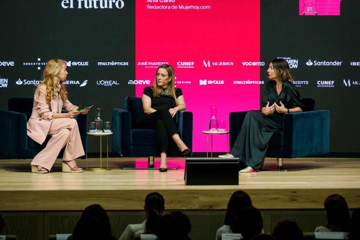 Lucía Angulo, CEO McCann Worldgroup Spain y McCann Spain, Silvia Macedo, directora general de L'Oréal Paris para España y Portugal, y Ana Calvo, redactora de Mujerhoy.com.