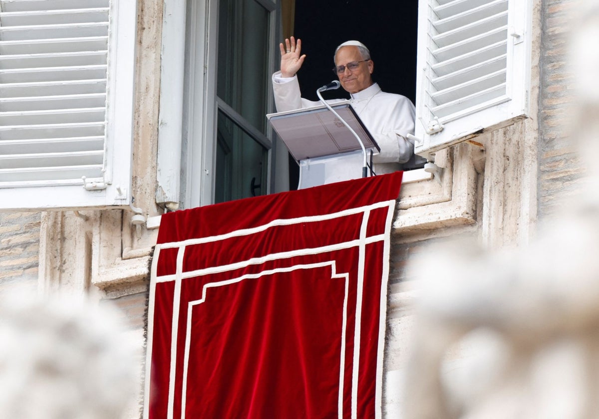 El Papa León XIV, este domingo durante el rezo del Ángelus en el Vaticano