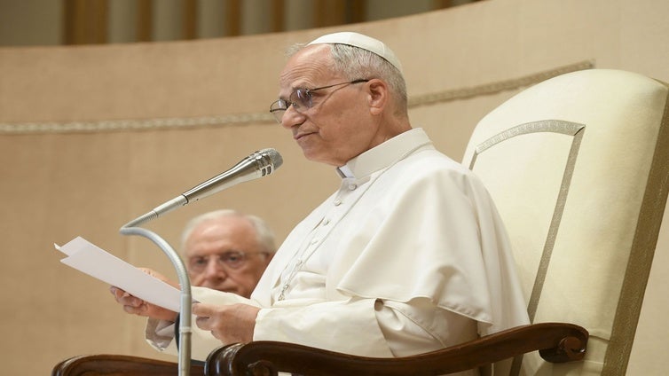 El Papa pide a los futuros sacerdotes que «reconozcan, aprecien y se eduquen al celibato»